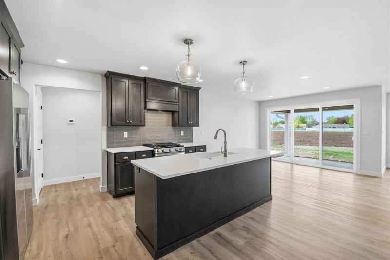 2806 Stelor Dr, Green Bay, WI 54311