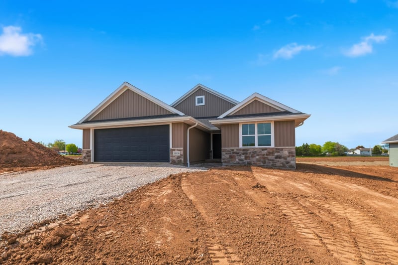 2806 Stelor Dr, Green Bay, WI 54311