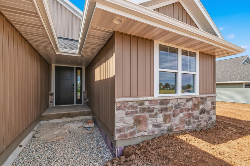 2806 Stelor Dr, Green Bay, WI 54311