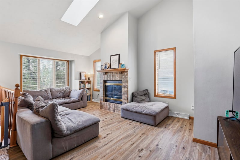 1700 Tracia Ln, Appleton, WI 54911-8471