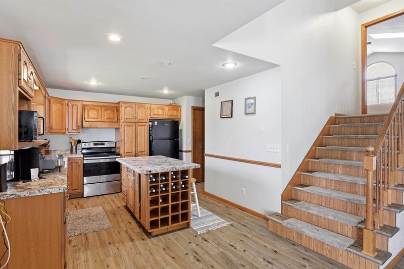 1700 Tracia Ln, Appleton, WI 54911-8471