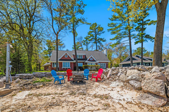 4535 Point Comfort Ln, Green Bay, WI 54311