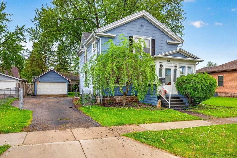 405 Columbian Ave, Neenah, WI 54956