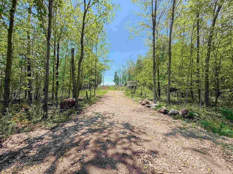 239 Gerbig Rd, Marion, WI 54950-0000