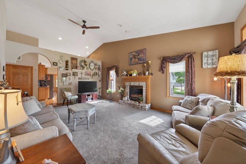 1818 Sylvan Ave, Appleton, WI 54915