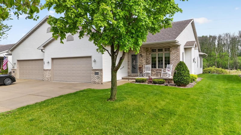 1818 Sylvan Ave, Appleton, WI 54915