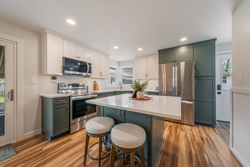523 Margaret St, Combined Locks, WI 54113