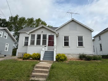 842 10th Ave, Oshkosh, WI 54902