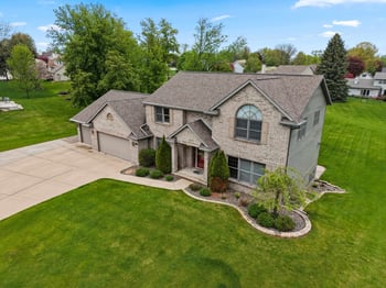 810 Windover Ct, Green Bay, WI 54313-7399