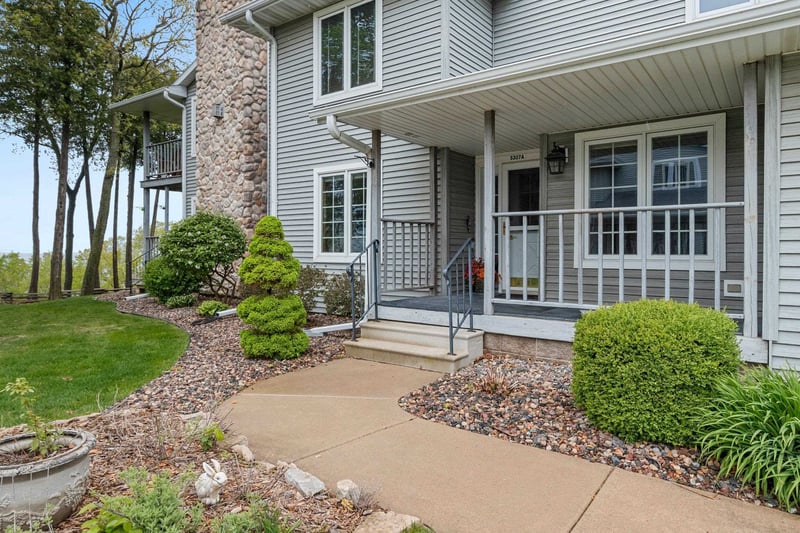 5307 Sunset Bluff Dr #A, Green Bay, WI 54311-9128