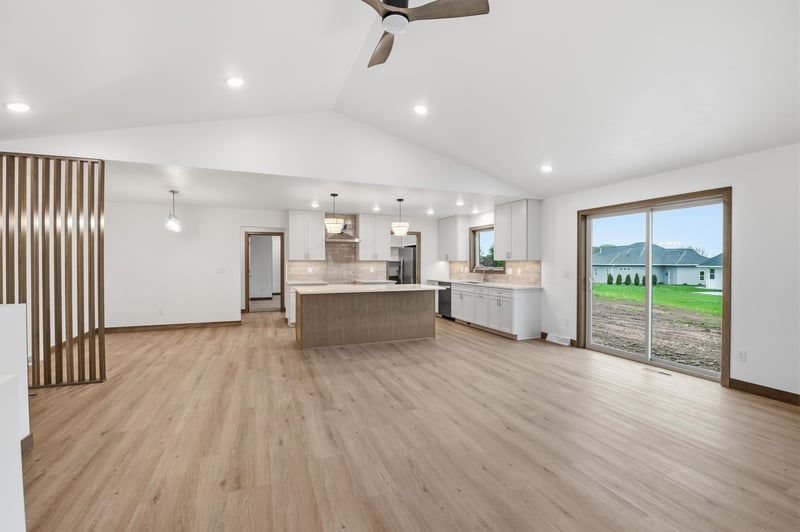 569 Emerald Isle Ct, Wrightstown, WI 54180