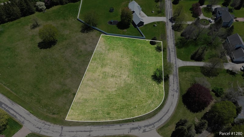 Hunters Rd #39, Hortonville, WI 54944