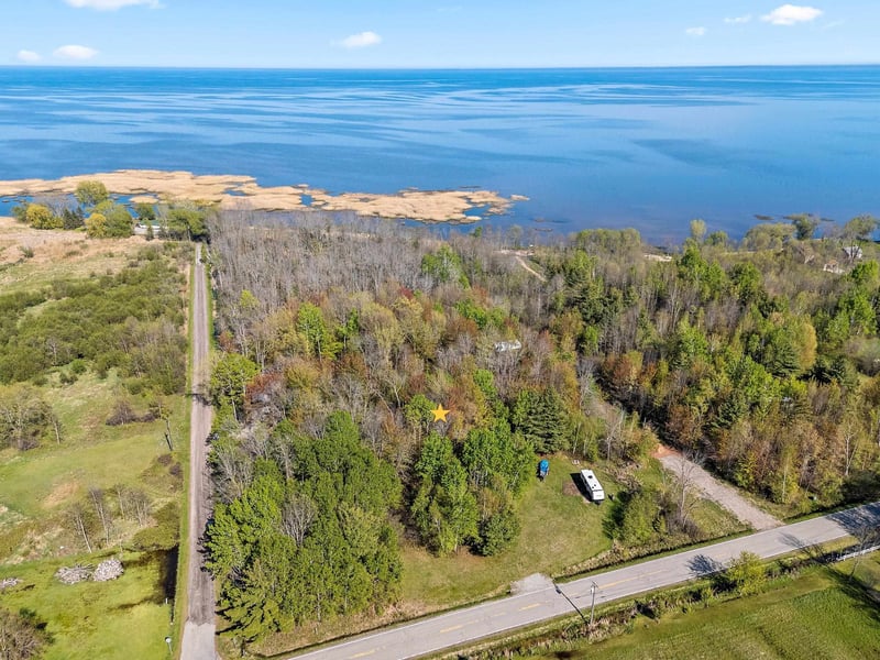 5386 County Road N, Oconto, WI 54153