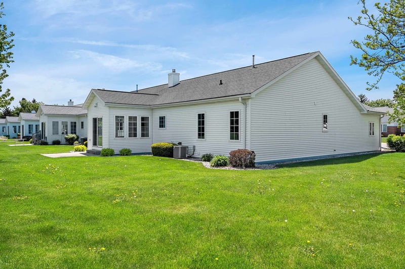923 Windtree Dr, Appleton, WI 54914