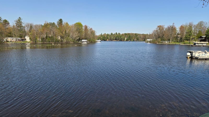 13826 Bonita Ln, Mountain, WI 54149
