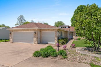2530 Palisades Dr, Appleton, WI 54915