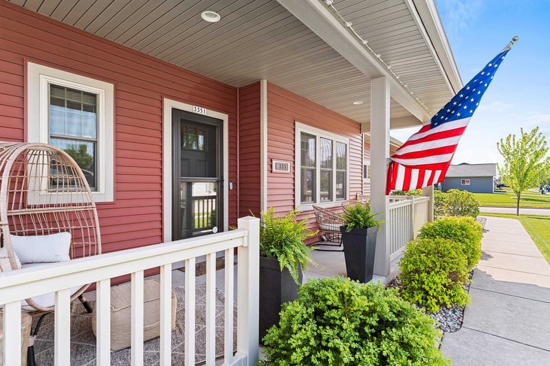 3351 Mockingbird Way, Oshkosh, WI 54901