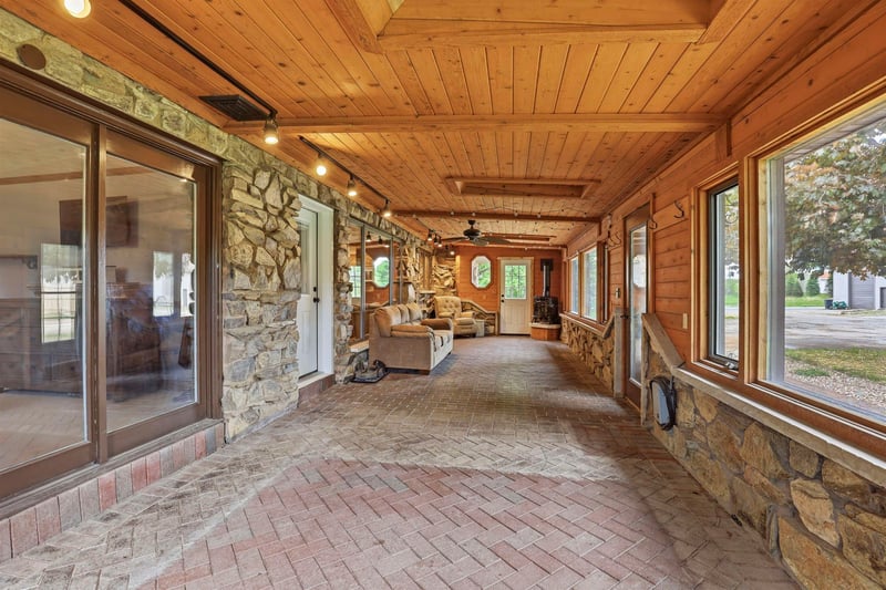 N321 Stoney Brook Rd, Appleton, WI 54915