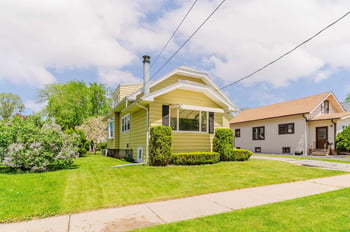 938 12th Ave, Oshkosh, WI 54902