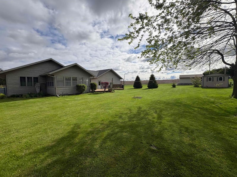 410 Cedar St, Bonduel, WI 54107