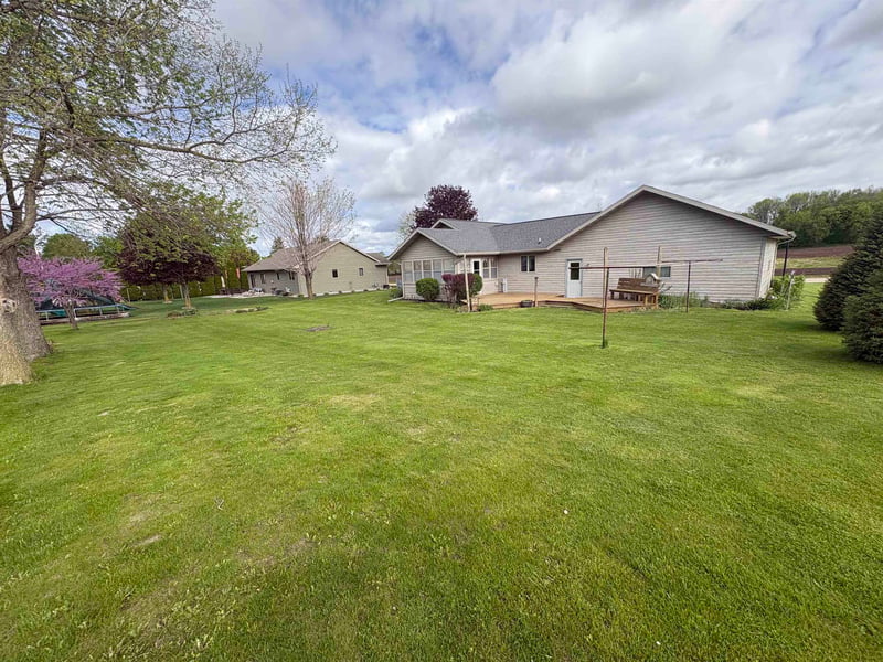 410 Cedar St, Bonduel, WI 54107