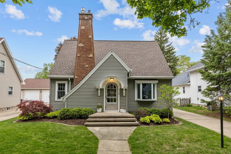 208 Parkway Blvd, Appleton, WI 54911