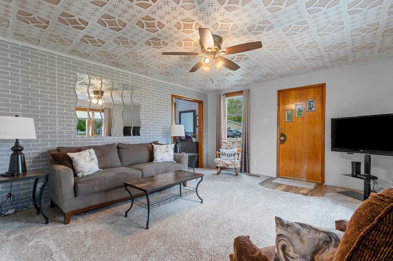 1022 Mcdonald St, Oconto, WI 54153
