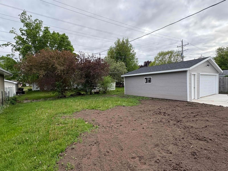 833 Browning St, Appleton, WI 54194