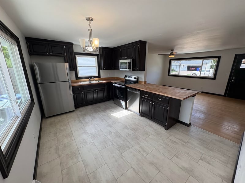 833 Browning St, Appleton, WI 54194