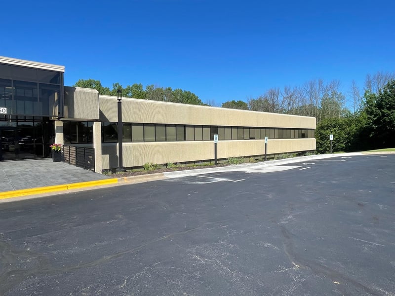 1150 Springhurst Dr #LL211, Green Bay, WI 54304