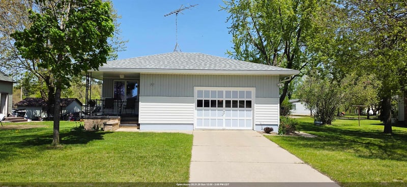 707 5th St, Shawano, WI 54166