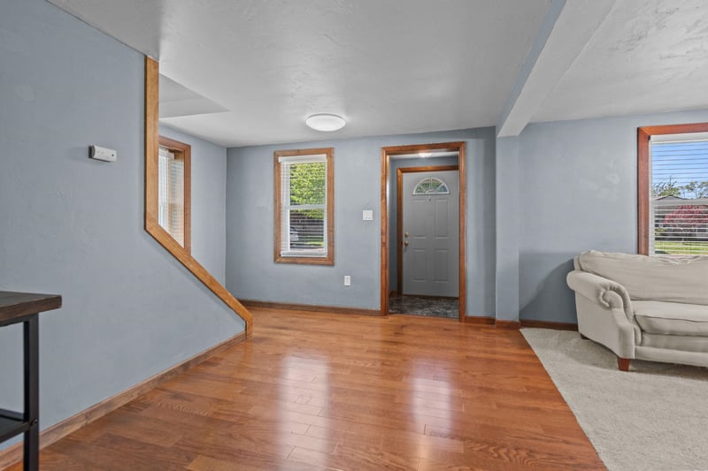 125 John St, Kimberly, WI 54136