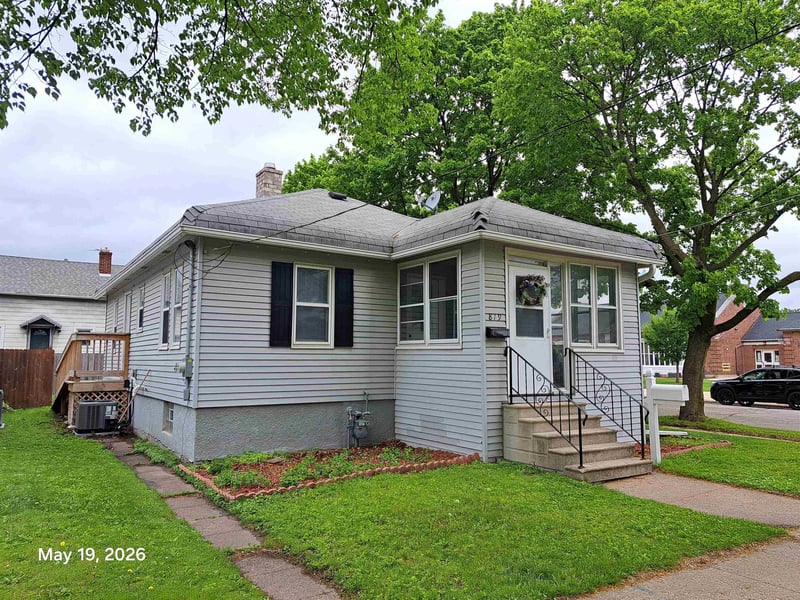 819 Harrison St, Green Bay, WI 54303