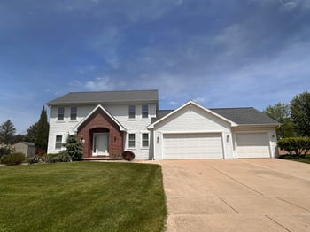 2704 Brookview Dr, Green Bay, WI 54313