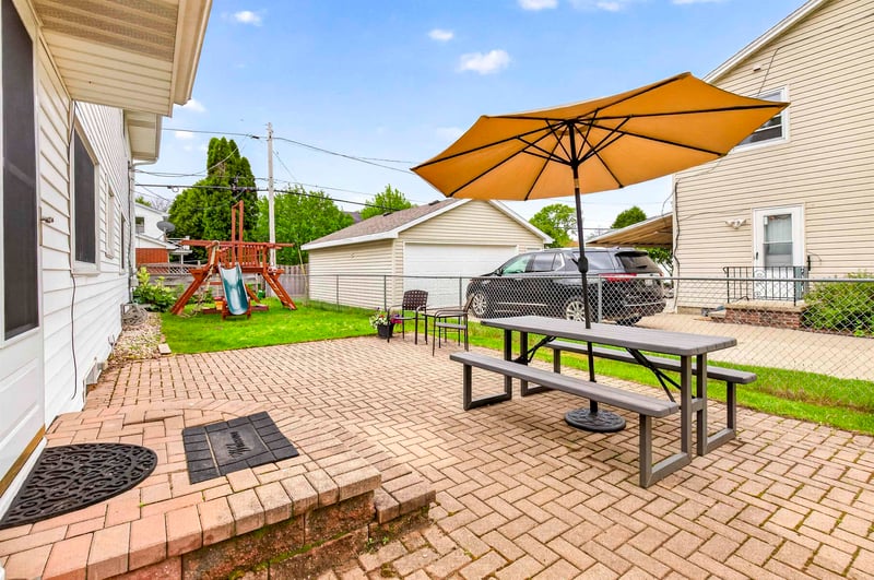 2615 Union St, Appleton, WI 54911
