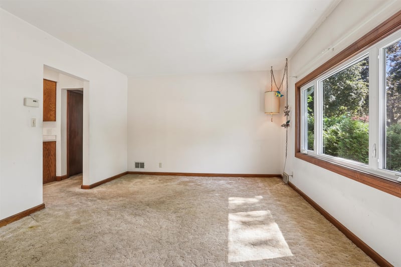 1124 Wisconsin Ct, Appleton, WI 54911