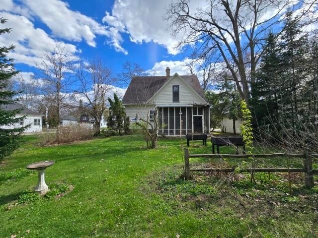 211 Center St, Shawano, WI 54166-2409