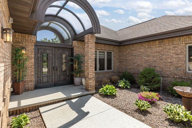 1782 River Mill Rd, Oshkosh, WI 54901