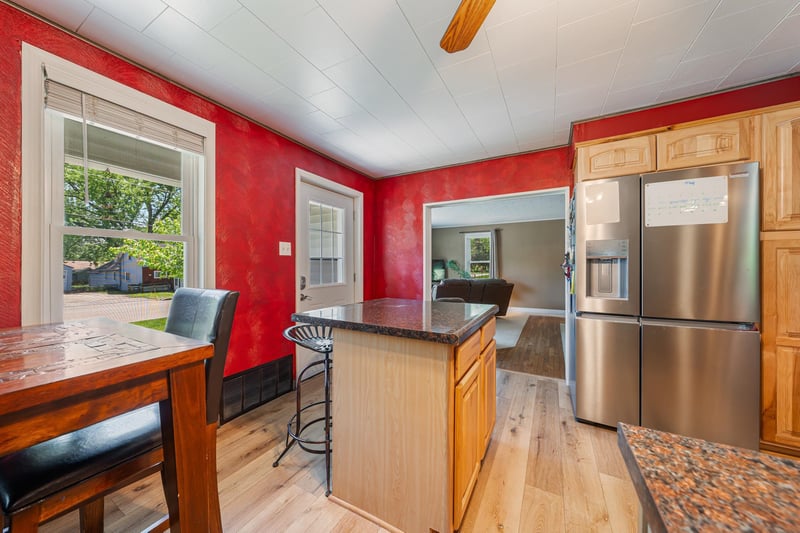 806 Willow St, Winneconne, WI 54986