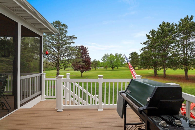 529 Golf Side Ct, Hortonville, WI 54944