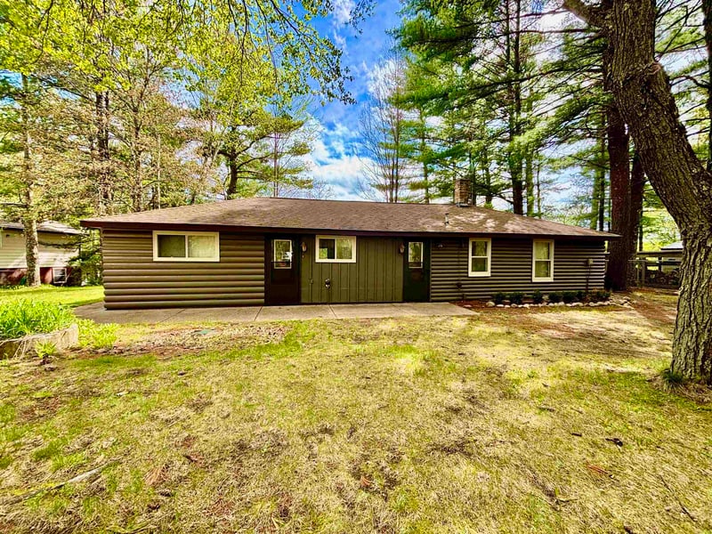 12667 Shore Dr, Mountain, WI 54149