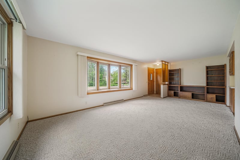 324 Parkway Dr, Brillion, WI 54110