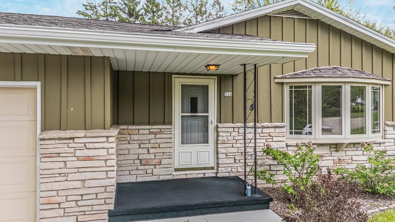 324 Parkway Dr, Brillion, WI 54110
