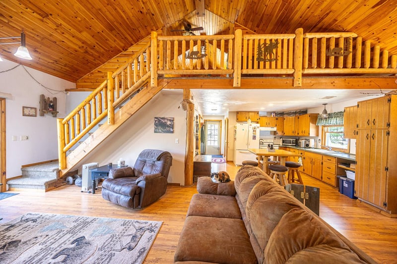 13131 State Hwy 64, Suring, WI 54174