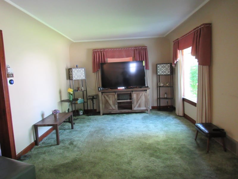 1738 Erb St, Appleton, WI 54911