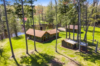 12409 Poquette Ln, Suring, WI 54174