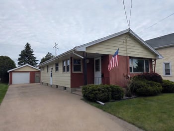 736 8th Ave, Oshkosh, WI 54902