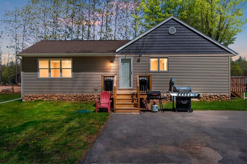 15835 Maiden Lake Rd, Mountain, WI 54149