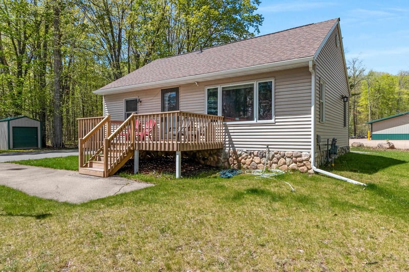 15835 Maiden Lake Rd, Mountain, WI 54149