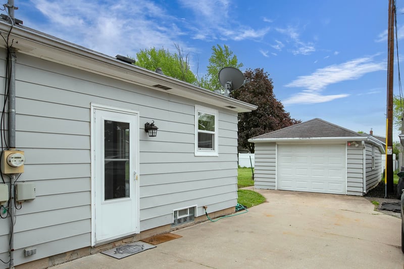 1819 Commercial St, Appleton, WI 54914